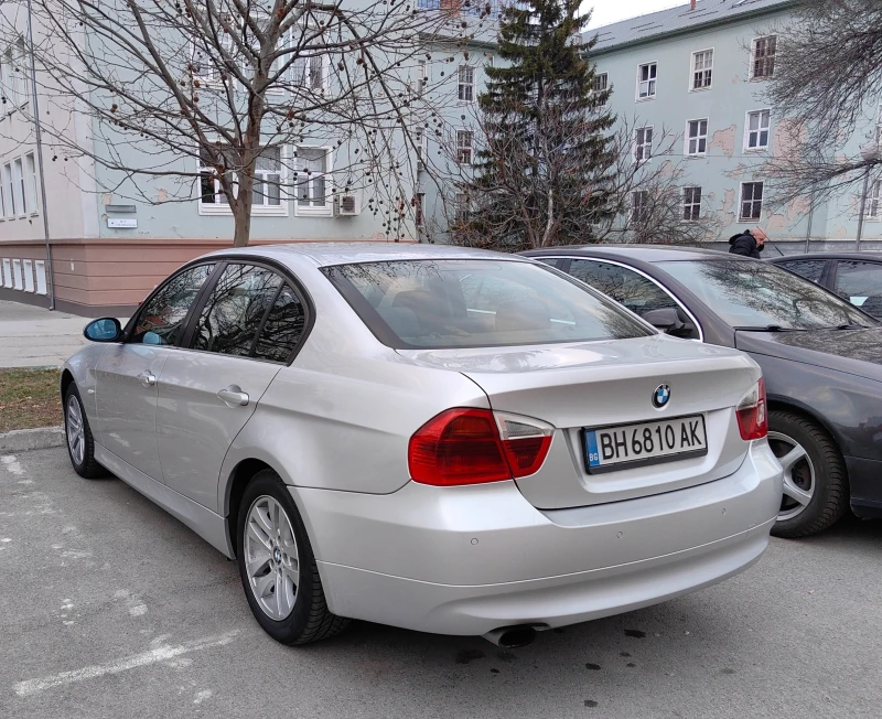 BMW 318, снимка 2 - Автомобили и джипове - 48496756