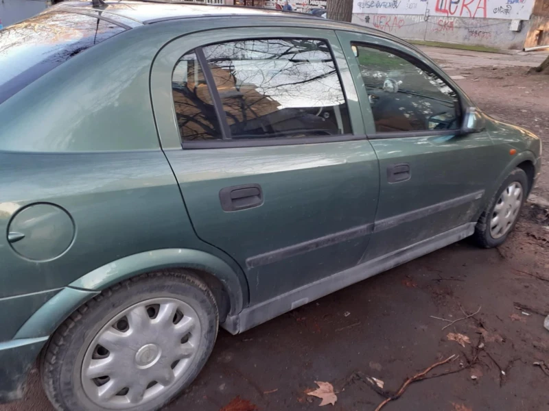 Opel Astra 1.6, снимка 2 - Автомобили и джипове - 48549613