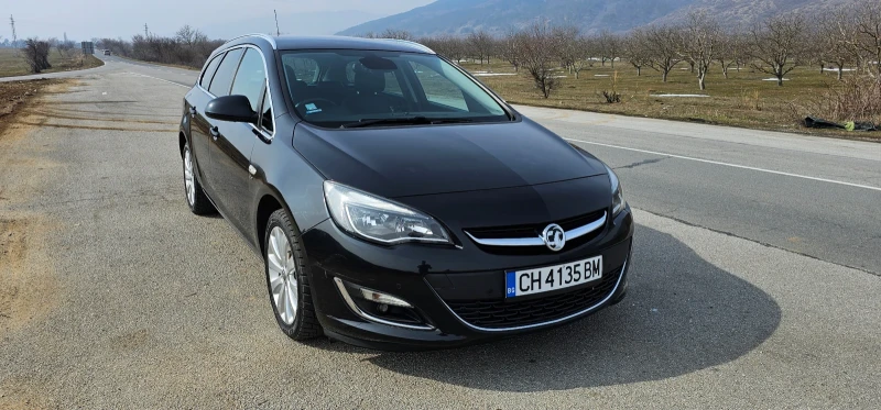 Opel Astra, снимка 1 - Автомобили и джипове - 49309335