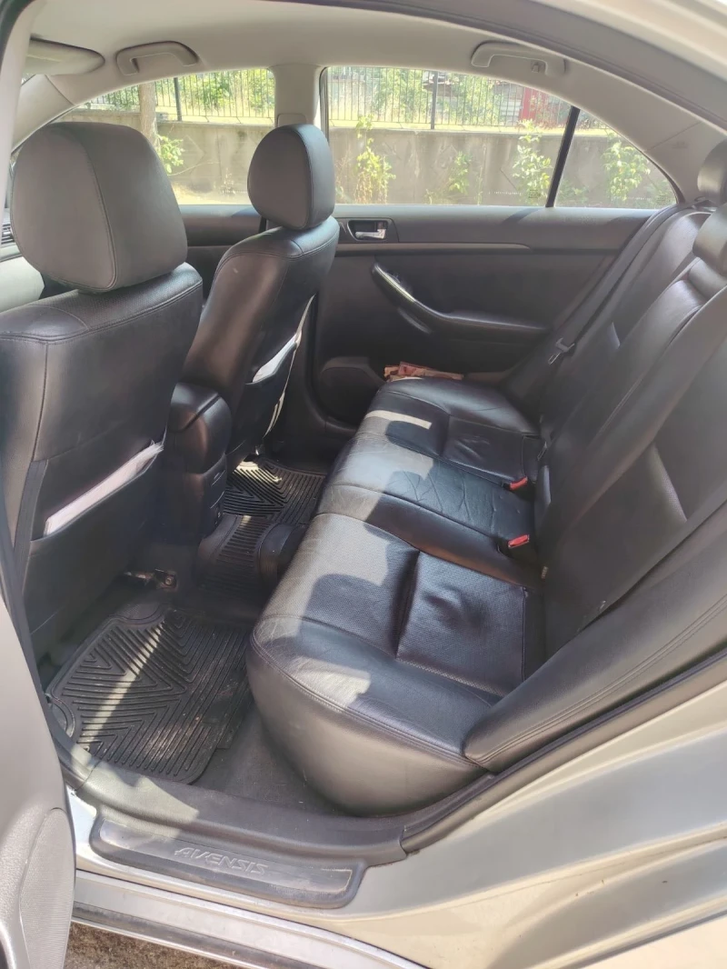 Toyota Avensis, снимка 7 - Автомобили и джипове - 50968099