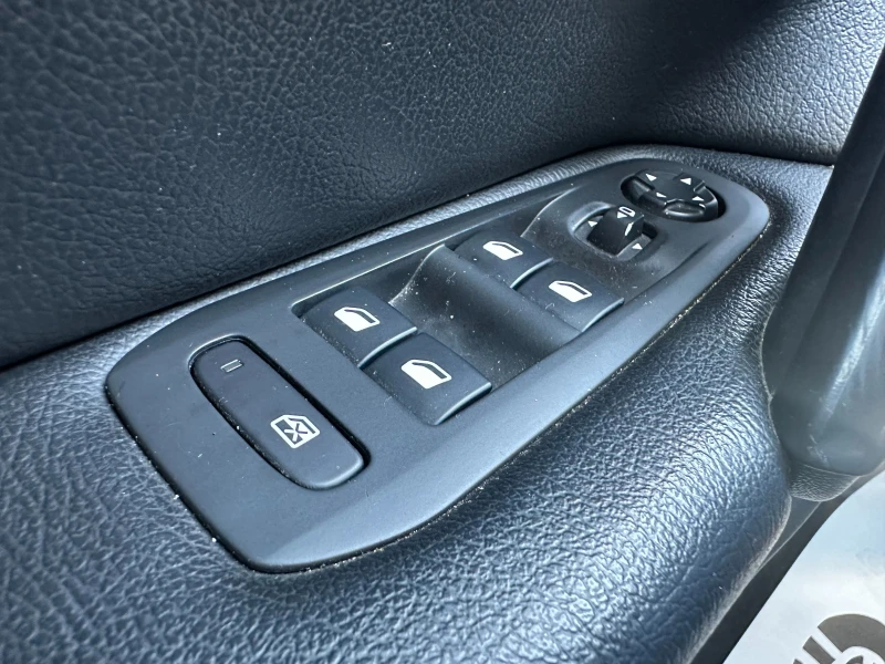 Peugeot 308 1.6HDI 120 к.с., снимка 17 - Автомобили и джипове - 51328205