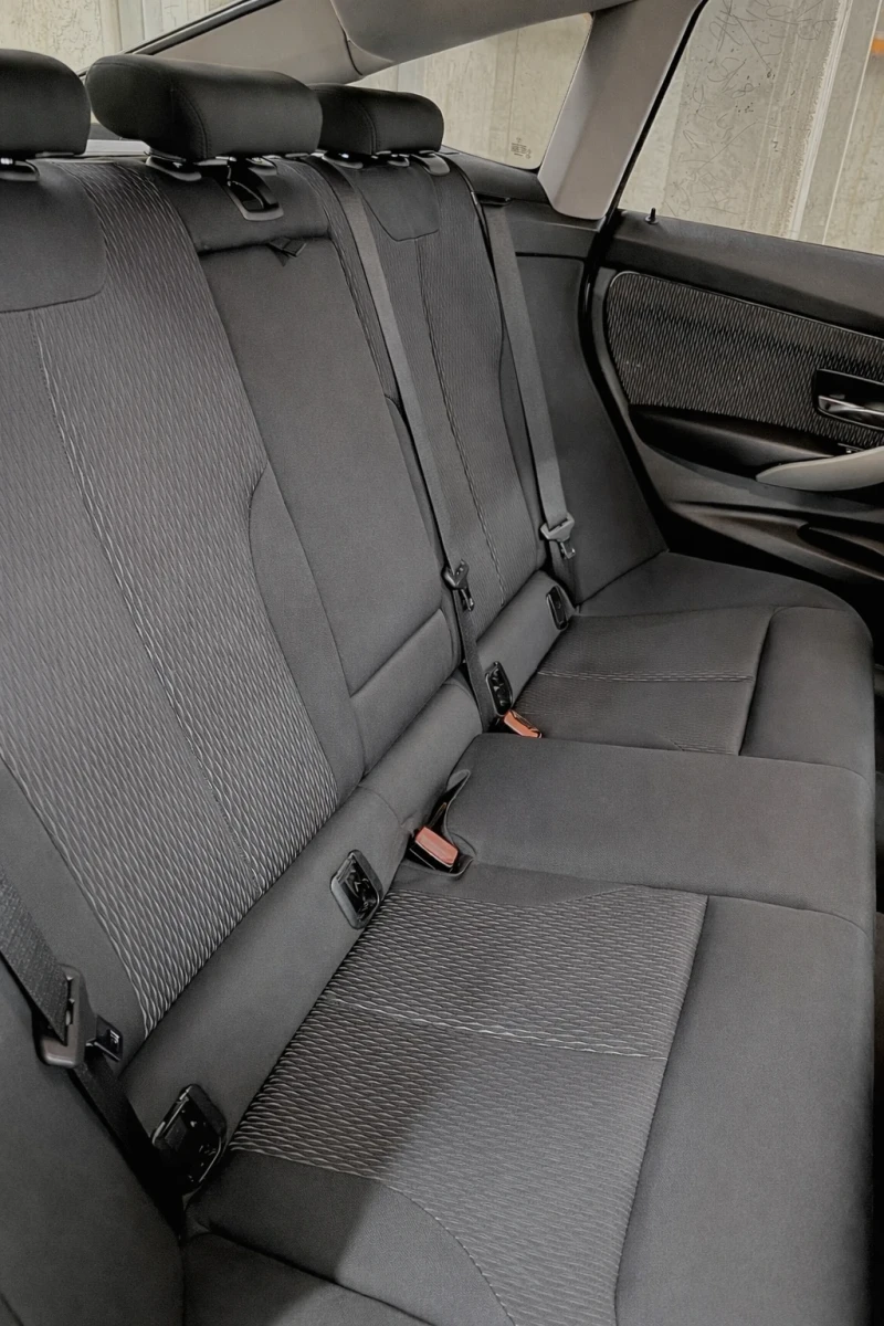 BMW 320, снимка 7 - Автомобили и джипове - 53152991