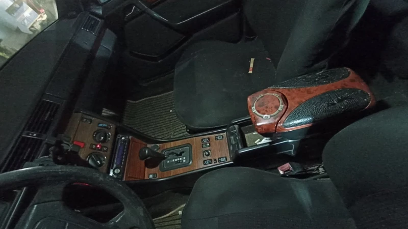 Mercedes-Benz E 220 124 220TE, снимка 13 - Автомобили и джипове - 53182858