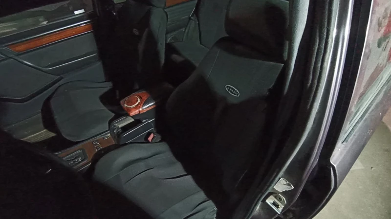 Mercedes-Benz E 220 124 220TE, снимка 16 - Автомобили и джипове - 53182858