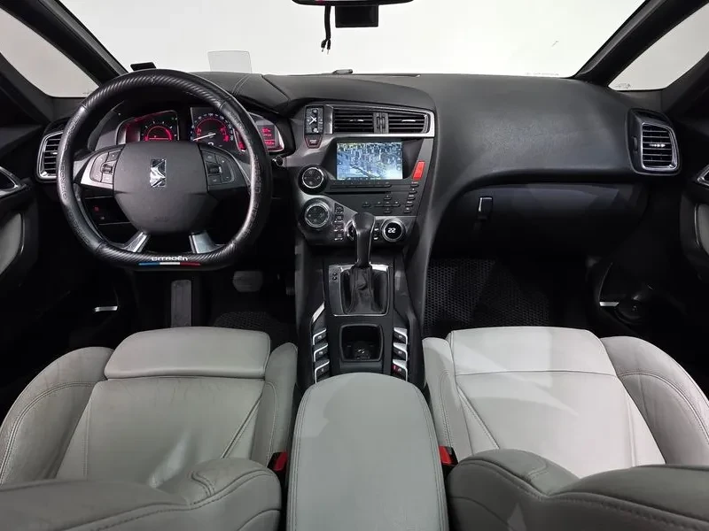 Citroen DS5 2.0 So Chic, снимка 7 - Автомобили и джипове - 55831286