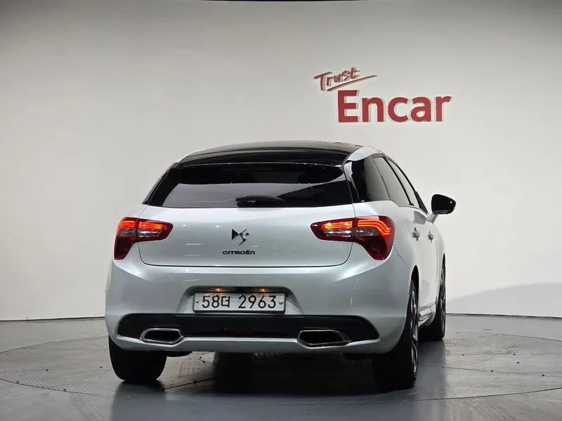 Citroen DS5 2.0 So Chic, снимка 4 - Автомобили и джипове - 55831286