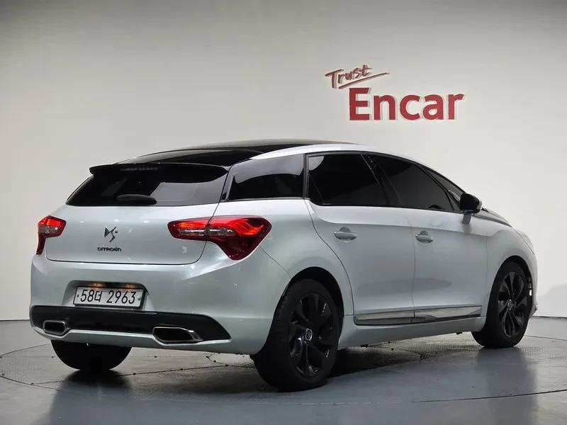 Citroen DS5 2.0 So Chic, снимка 2 - Автомобили и джипове - 55831286