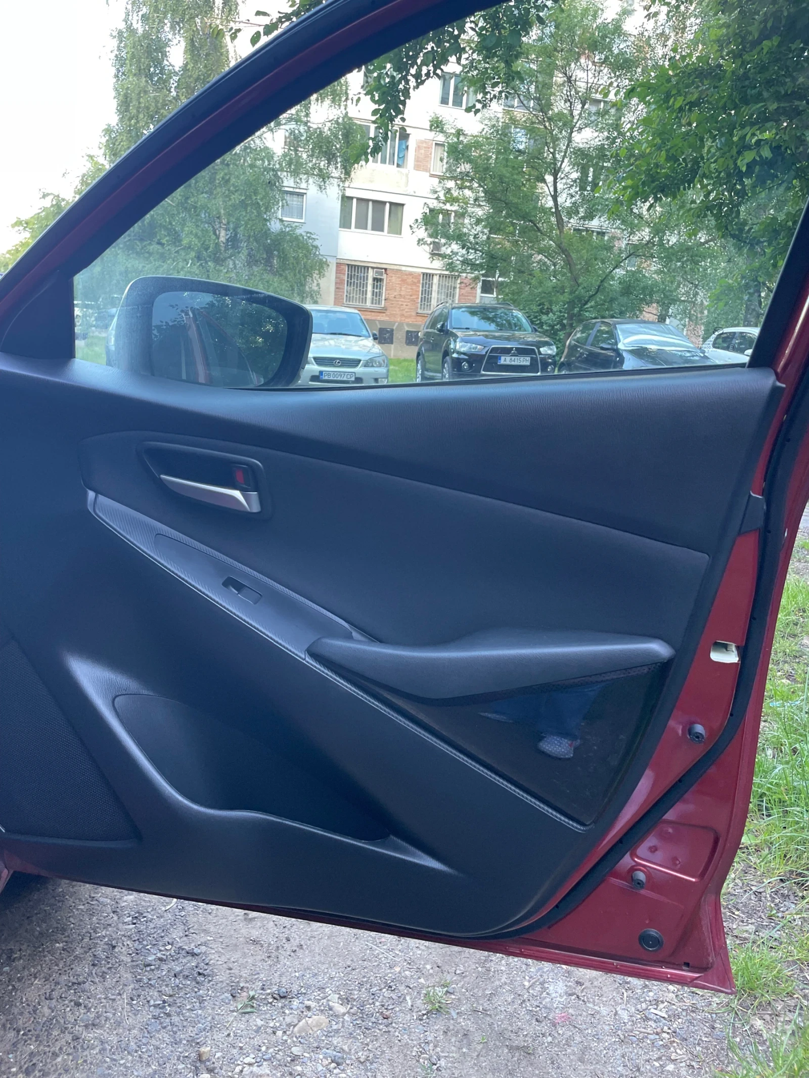 Mazda 2  - изображение 8