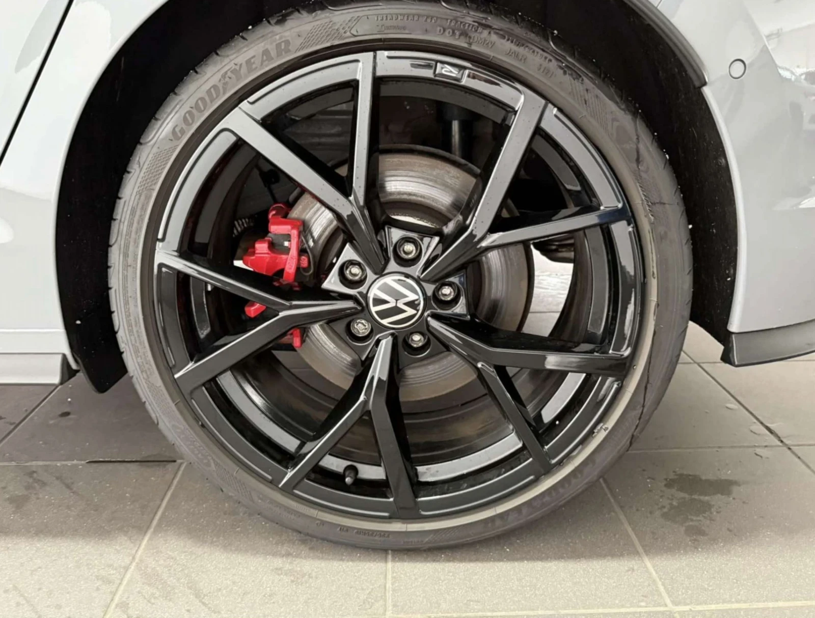 VW Golf 2.0 GTI . 180 kw. NAVI.LED.KAMERA - изображение 7