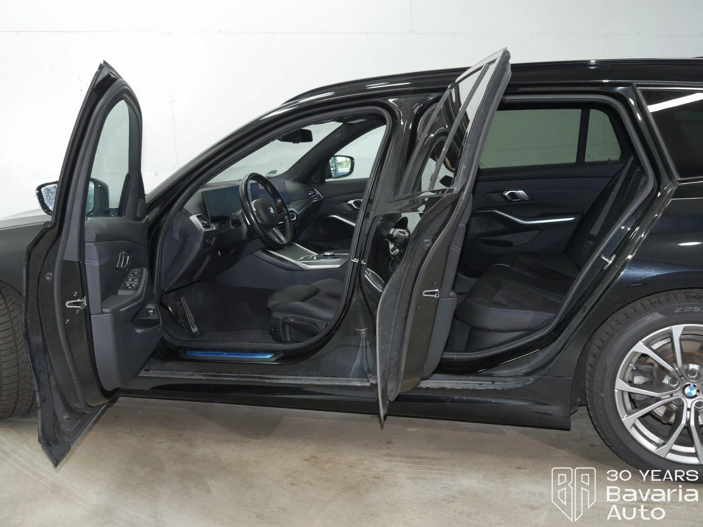 BMW 318 d Touring M Sport Paket - изображение 5