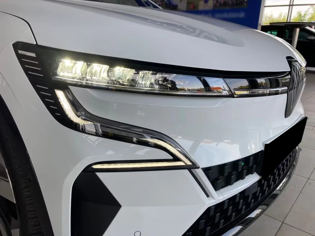 Renault Megane EV60/TOC/220HP/CARPLAY/DIGITAL/VCONTROL/DAB/738f - изображение 5