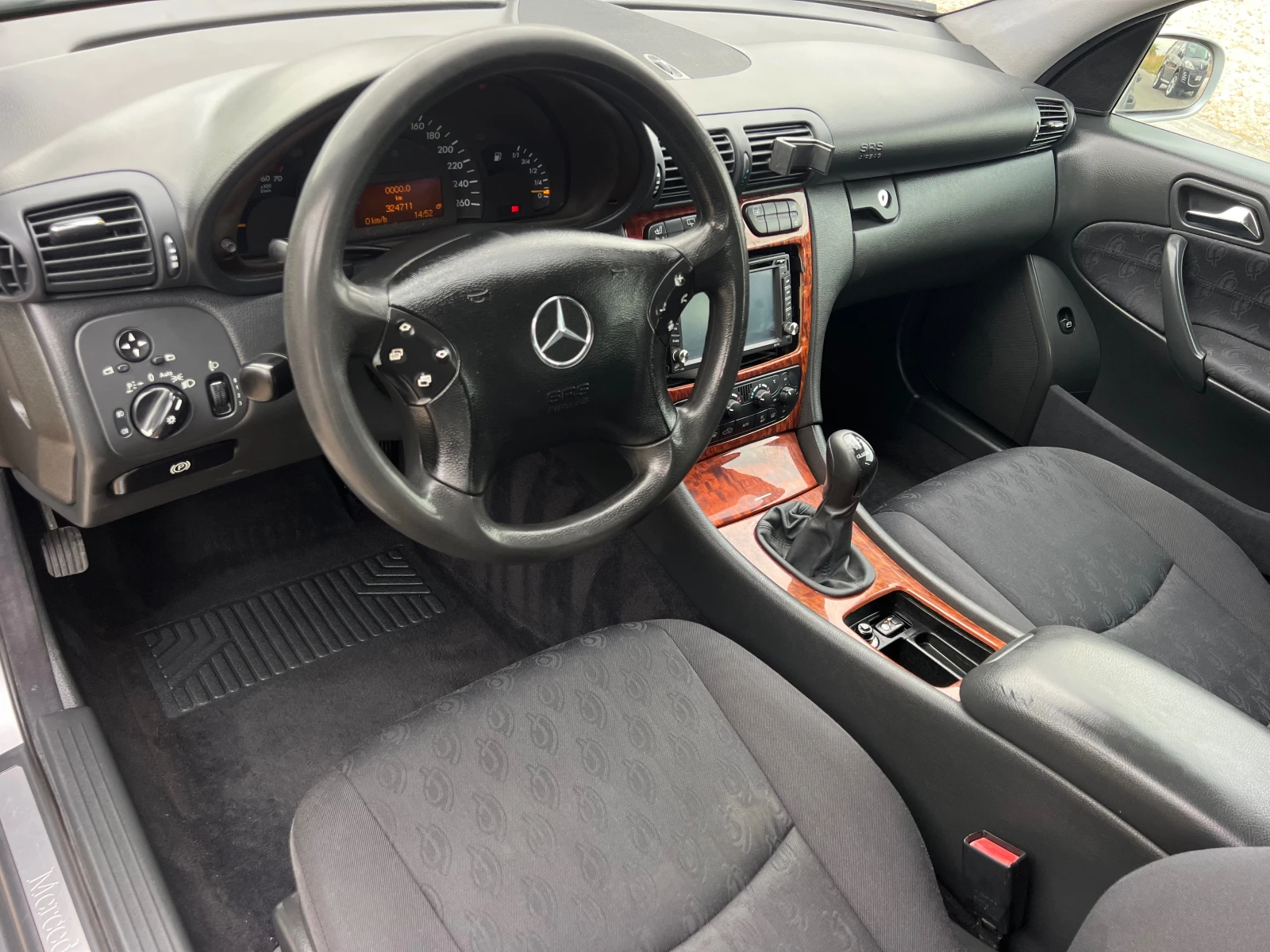 Mercedes-Benz C 180 2.0i LPG/XENON/NAVI/6sk/PODGREV/UNIKAT | Mobile.bg   10