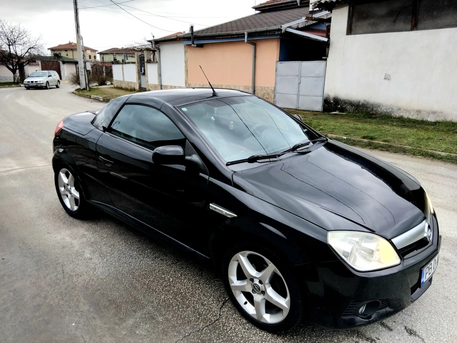 Opel Tigra 1.4i.80�.+ �����. ������. 2005�. | Mobile.bg � ����������� 3