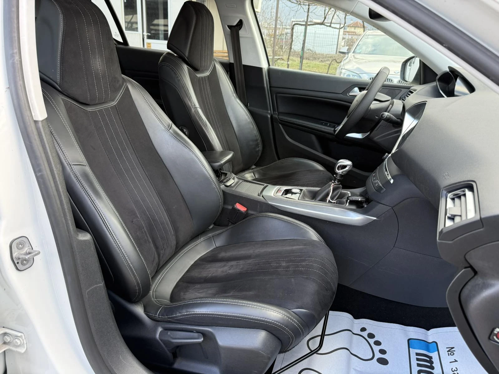 Peugeot 308 1.2i 131kc ���� | Mobile.bg � ����������� 13