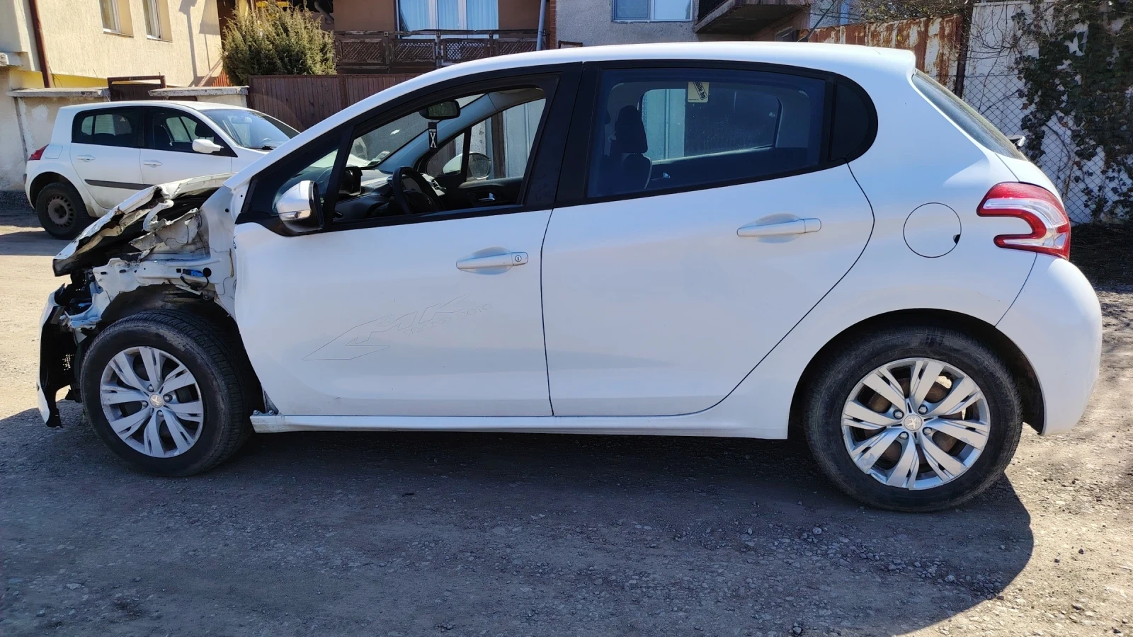 Peugeot 208 1.4 HDI | Mobile.bg � ����������� 5