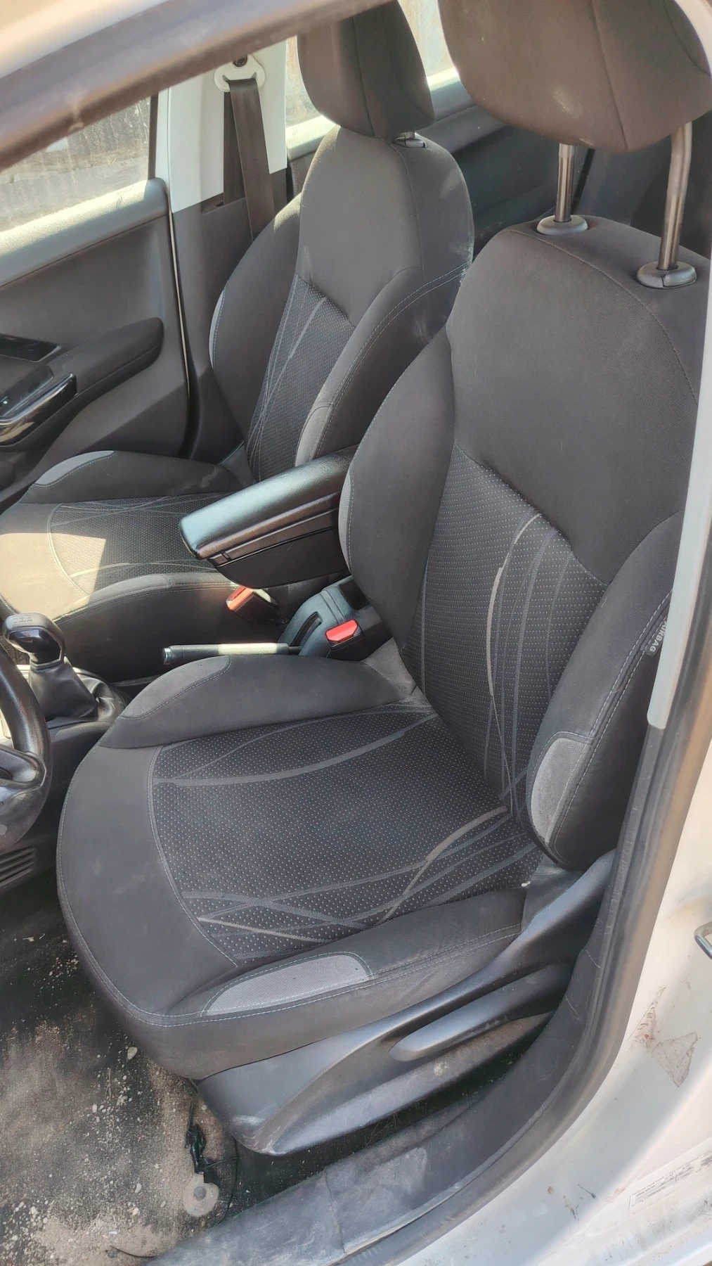 Peugeot 208 1.4 HDI | Mobile.bg � ����������� 6