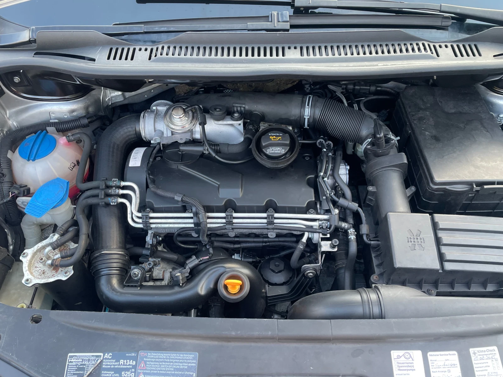 VW Touran, снимка 15 - Автомобили и джипове - 53876521