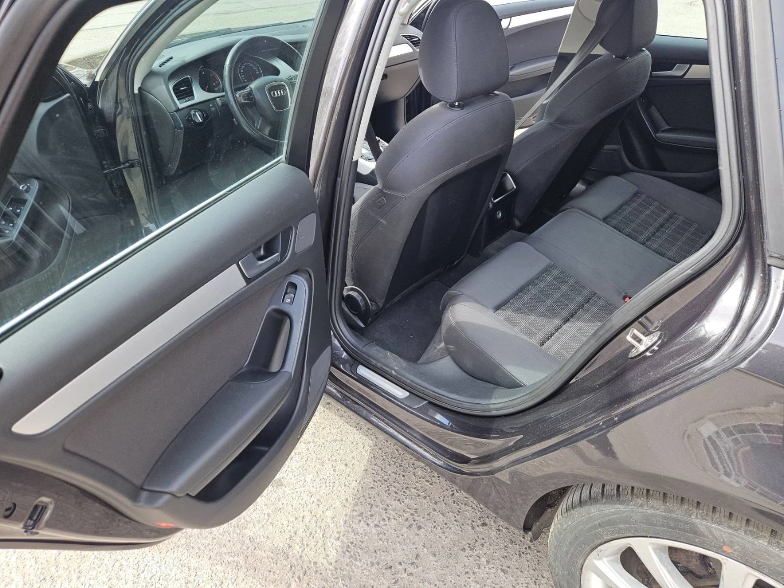 Audi A4, снимка 12 - Автомобили и джипове - 53935374