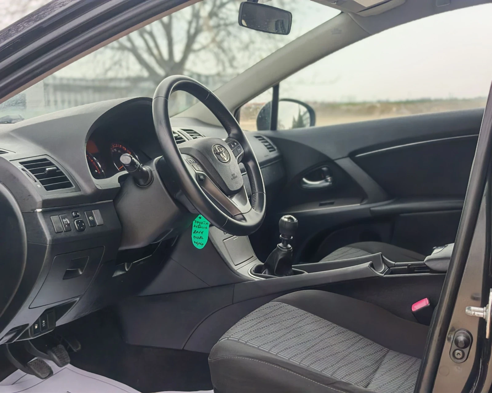 Toyota Avensis 2.0 127 К.С. ДИЗЕЛ! , снимка 8 - Автомобили и джипове - 54208915