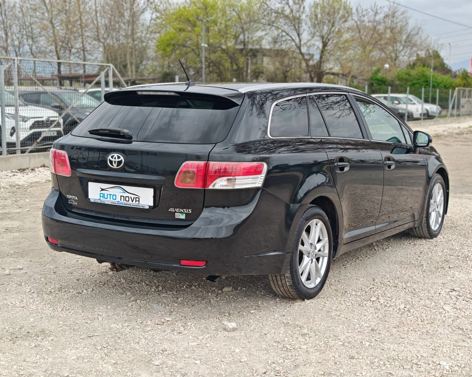 Toyota Avensis 2.0 127 К.С. ДИЗЕЛ! , снимка 7 - Автомобили и джипове - 54208915