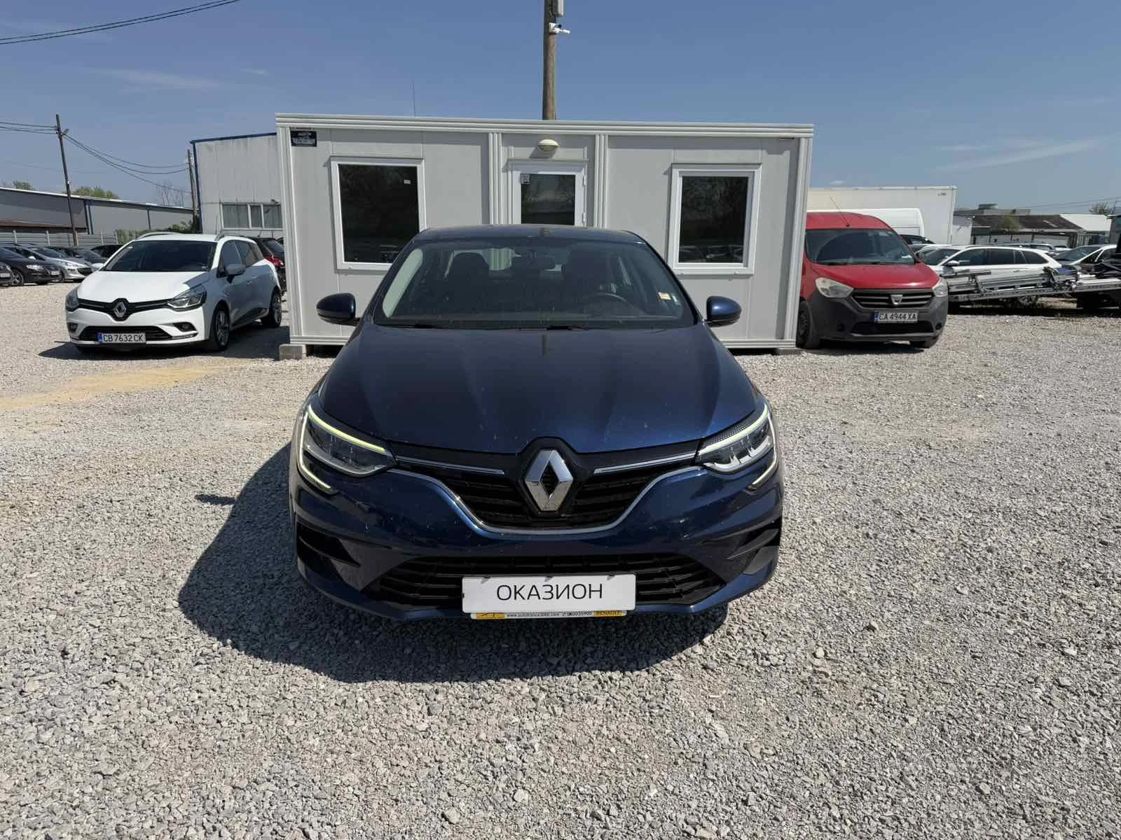 Renault Megane 1.3TCe Sedan 140k.c., снимка 2 - Автомобили и джипове - 54358516