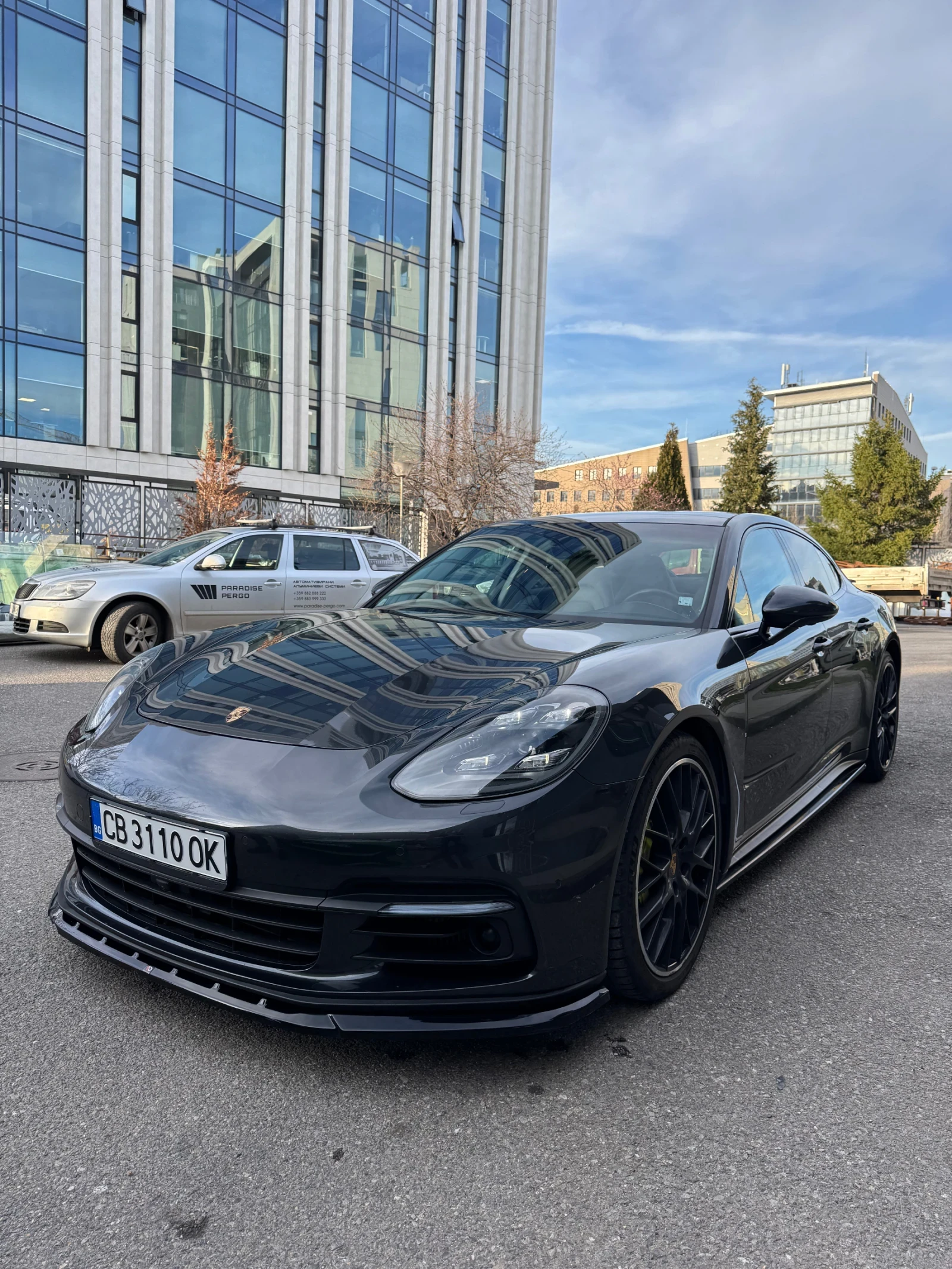 Porsche Panamera 4E Hybrid, снимка 2 - Автомобили и джипове - 54379463