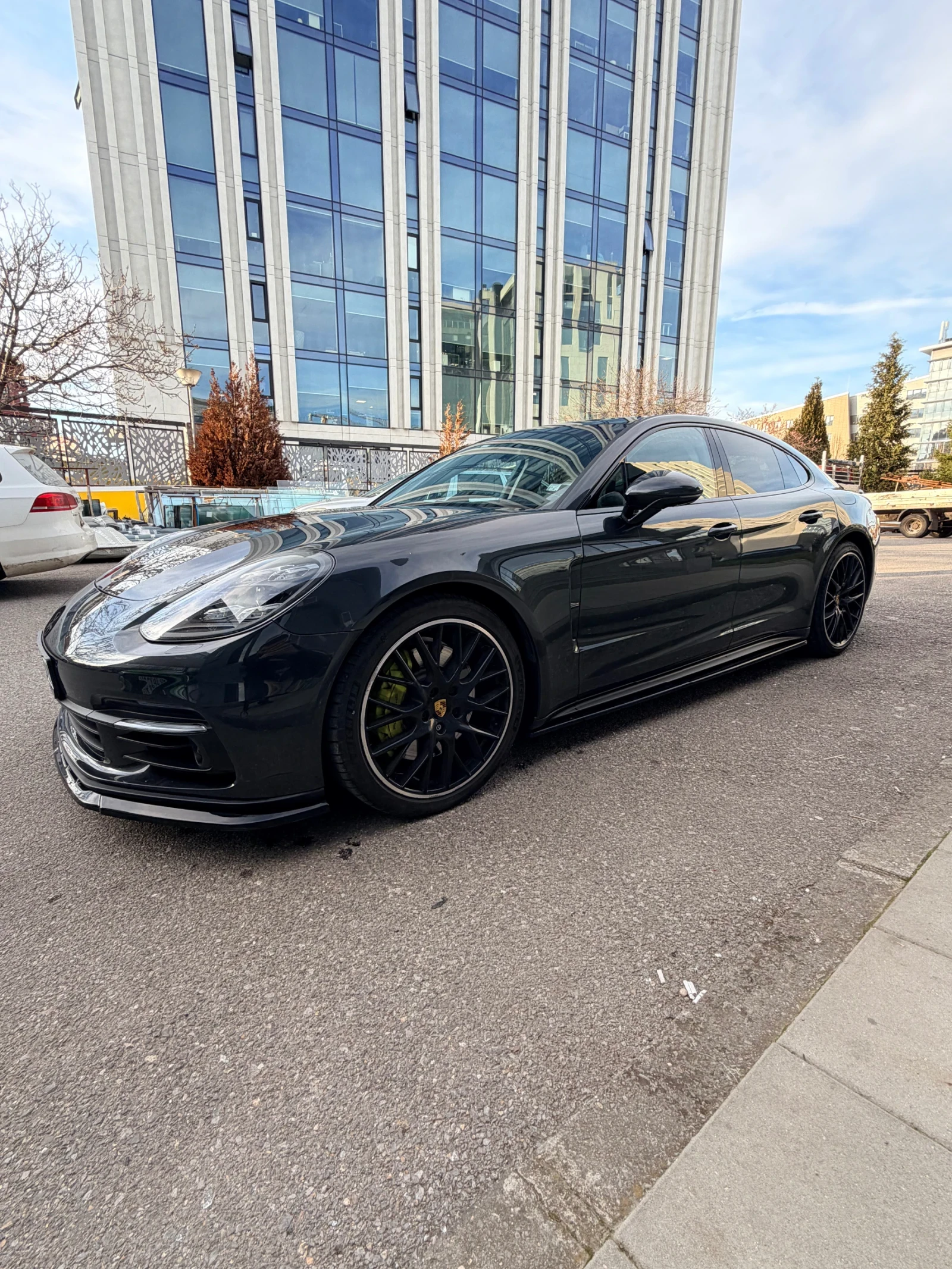 Porsche Panamera 4E Hybrid, снимка 3 - Автомобили и джипове - 54379463
