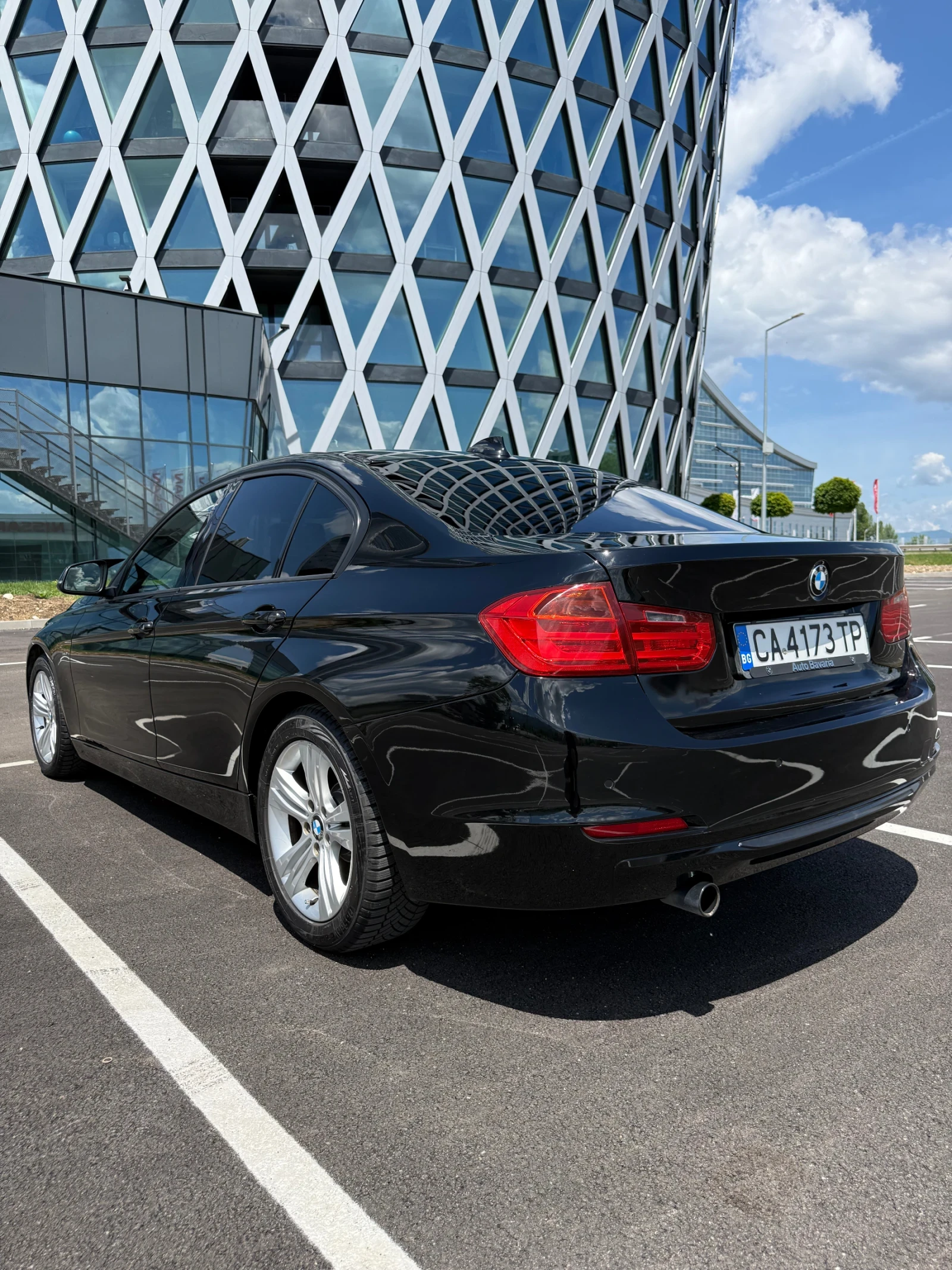 BMW 318 Напълно обслужен, сменени вериги, снимка 5 - Автомобили и джипове - 54668154
