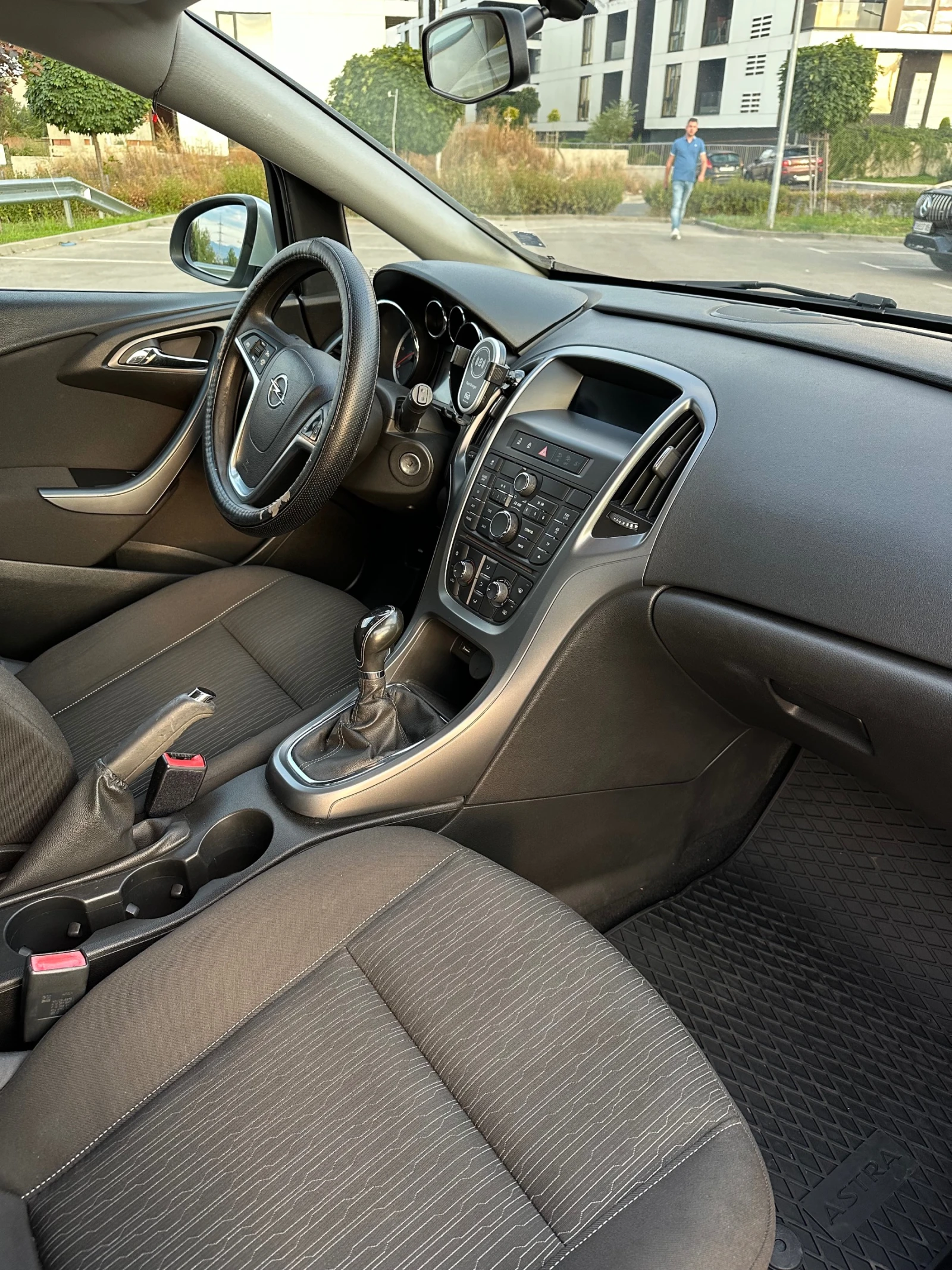 Opel Astra, снимка 4 - Автомобили и джипове - 54990070