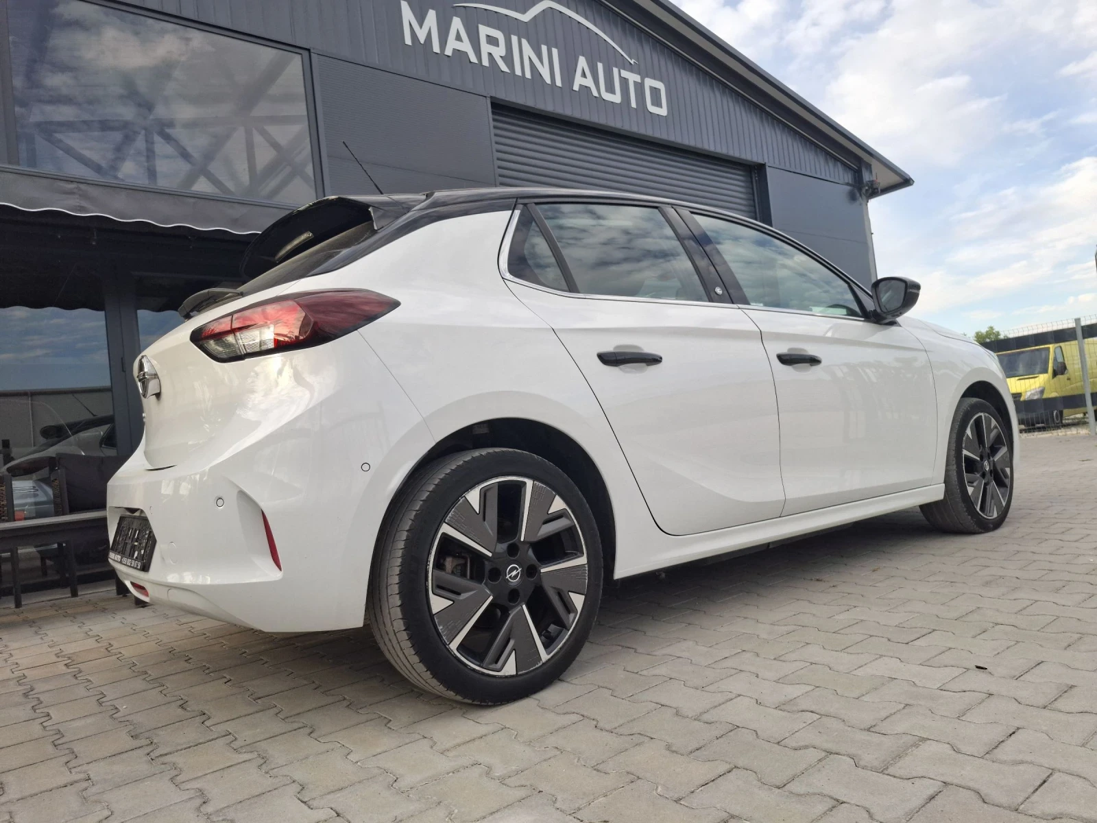 Opel Corsa EV 50 kWh * * GSline* * , снимка 7 - Автомобили и джипове - 55121570