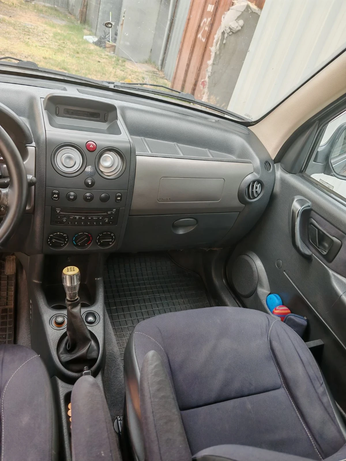 Citroen Berlingo, снимка 13 - Автомобили и джипове - 55189845