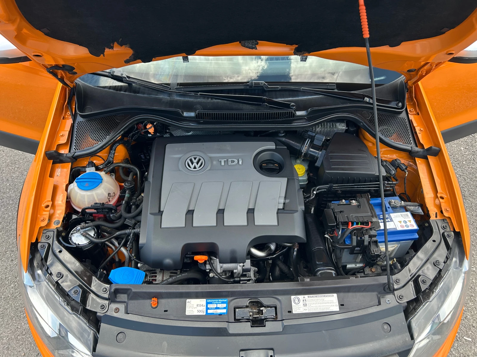 VW Polo 1.6TDI/CROSS, снимка 15 - Автомобили и джипове - 55233695