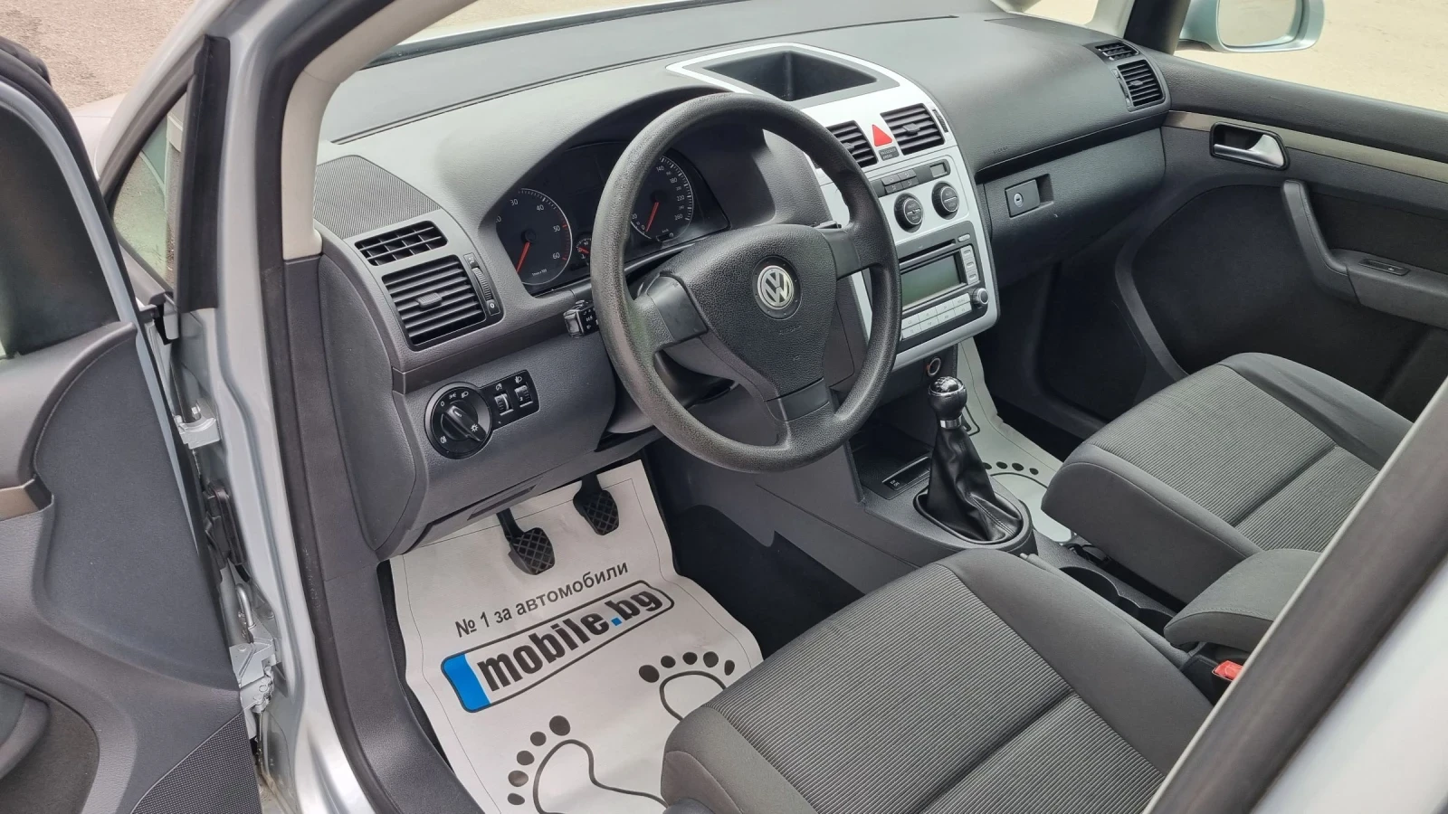 VW Touran 1.9TDI  7 Места! Печка! 6 Скорости ТОП СЪСТОЯНИЕ, снимка 5 - Автомобили и джипове - 55237356