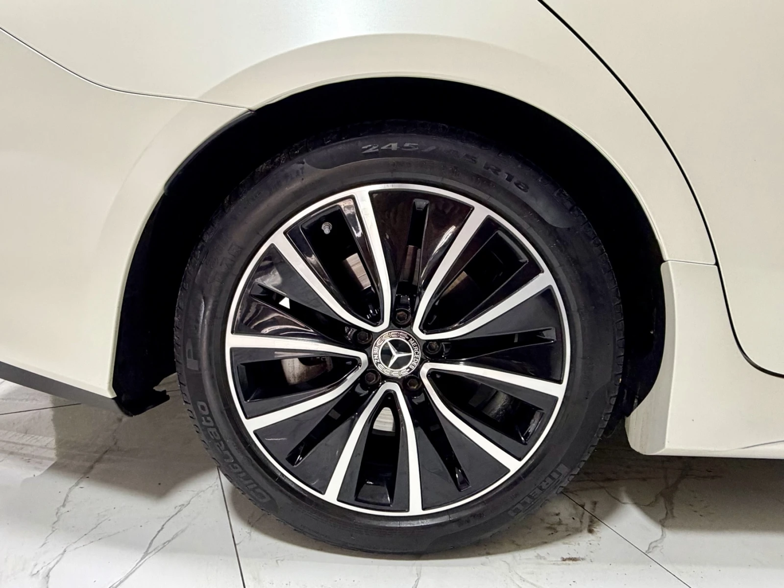 Mercedes-Benz CLS 400D, снимка 8 - Автомобили и джипове - 55359105