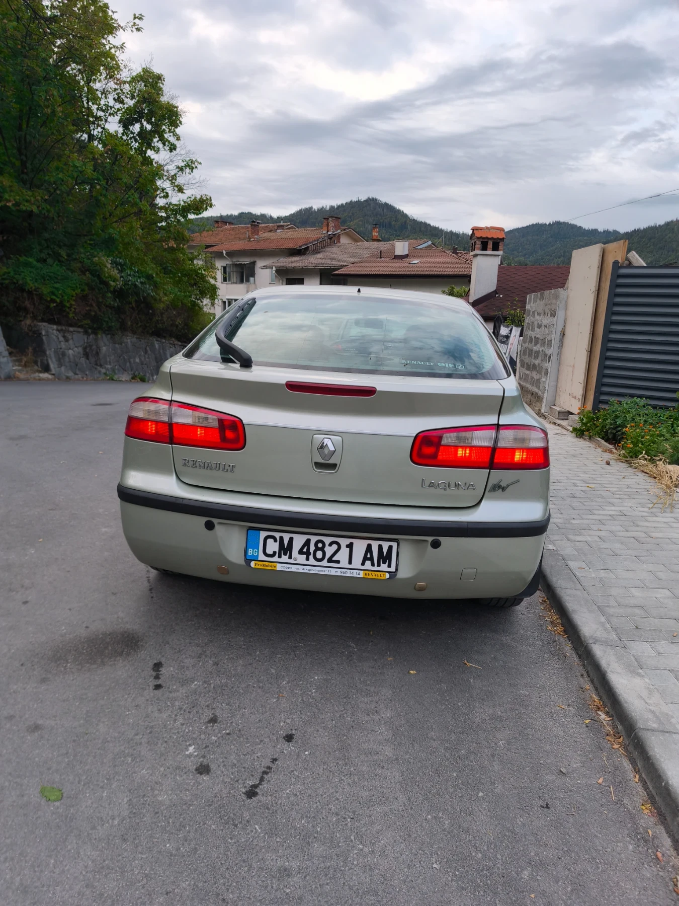 Renault Laguna 1.8 16v, снимка 3 - Автомобили и джипове - 56205338