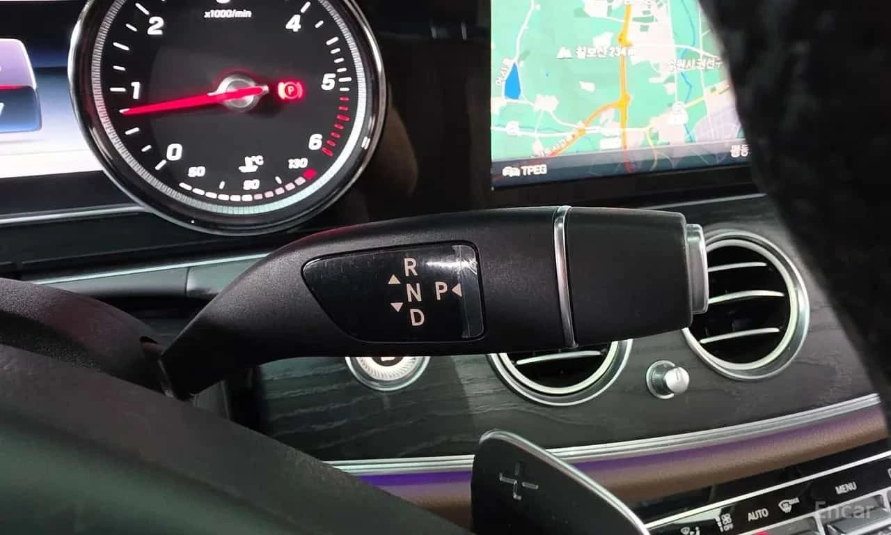 Mercedes-Benz E 220 * E220d Avantgarde *  | Mobile.bg � ����������� 9