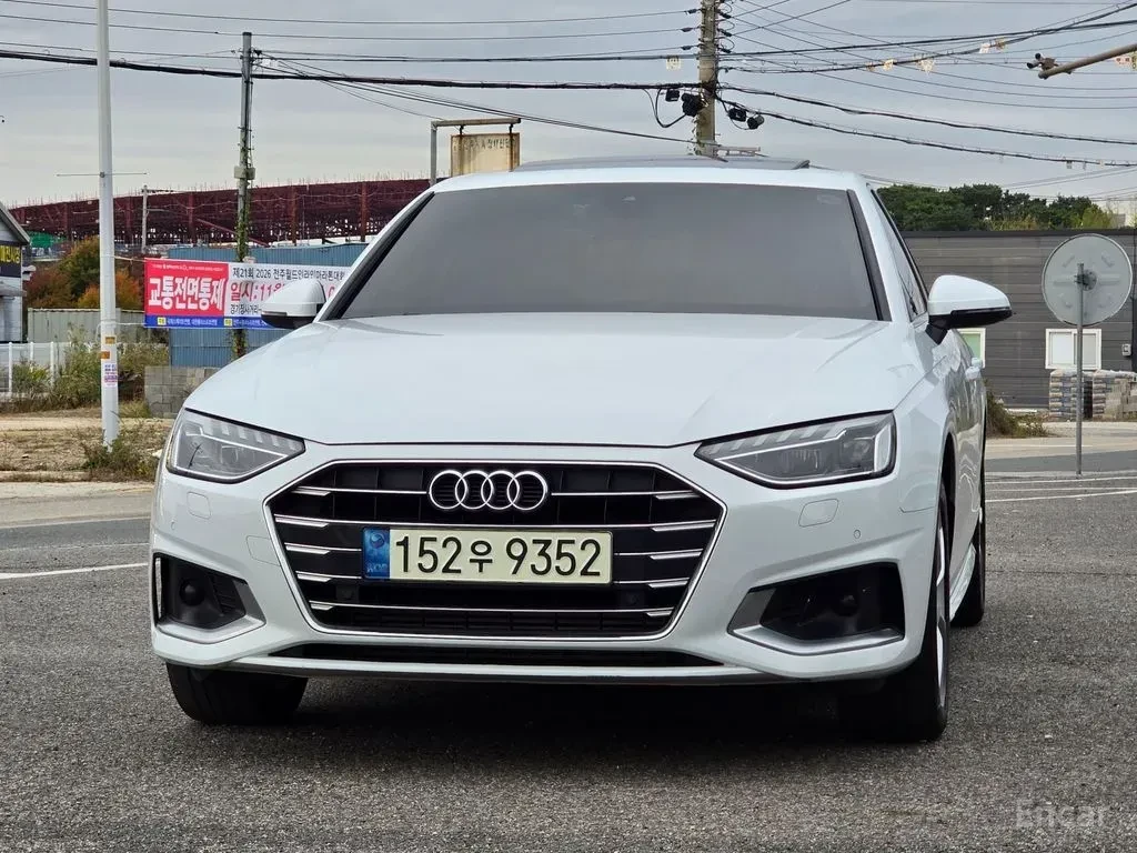 Audi A4 MATRIX* 45TFSI* ПОДГРЕВ* КАМЕРА* ПАНОРАМА* 