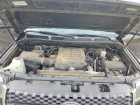 Toyota Tundra 5.7l Sr5, снимка 11