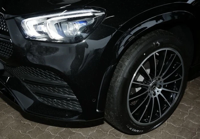 Mercedes-Benz GLE 400 D 4M AMG NIGHT 360 PANO HEAD-UP, снимка 11 - Автомобили и джипове - 44636364