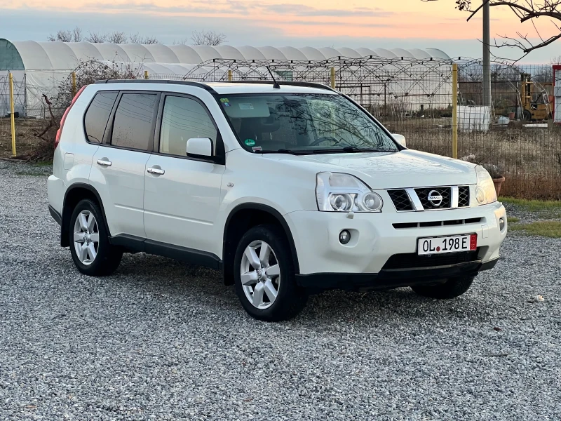 Nissan X-trail БЯЛА ПЕРЛА, КЕЙЛЕС, ПАНОРАМА, снимка 1 - Автомобили и джипове - 48435822