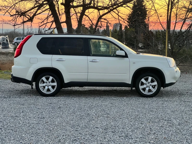 Nissan X-trail БЯЛА ПЕРЛА, КЕЙЛЕС, ПАНОРАМА, снимка 2 - Автомобили и джипове - 48435822