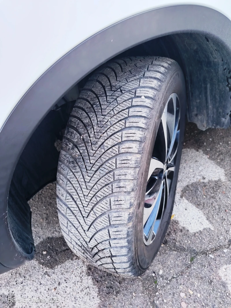 Nissan Qashqai 1.6i ACENTA PLUS, снимка 16 - Автомобили и джипове - 52494625