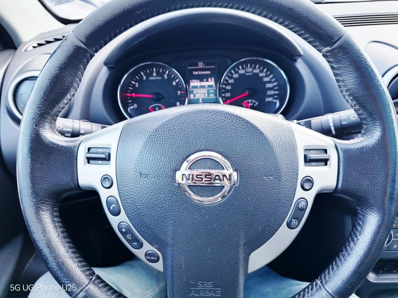 Nissan Qashqai 1.6i ACENTA PLUS, снимка 15 - Автомобили и джипове - 52494625