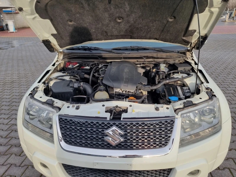 Suzuki Grand vitara 1.9 DDIS, снимка 15 - Автомобили и джипове - 53240918