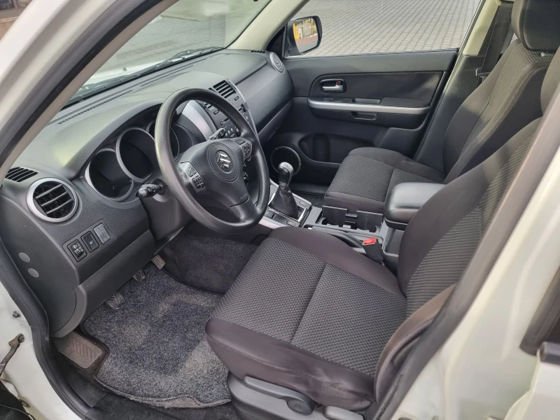 Suzuki Grand vitara 1.9 DDIS, снимка 10 - Автомобили и джипове - 53240918