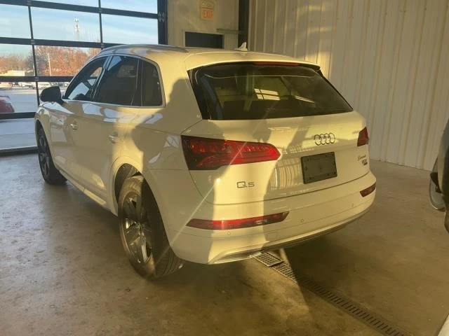 Audi Q5 Digital* Камера* Matrix* 8ZFПодгрев* keyless* Blin, снимка 4 - Автомобили и джипове - 48216884