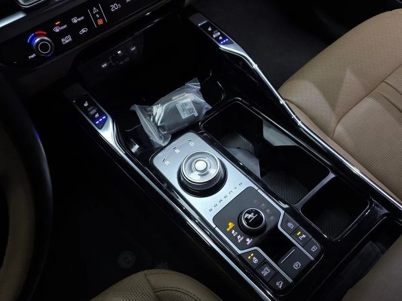 Kia Sorento Diesel 2.2 4WD| 199к.с.| ВКЛ.ТЕХНОТЕСТ, снимка 9 - Автомобили и джипове - 55386977