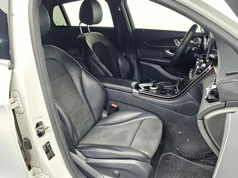 Mercedes-Benz GLC 250 D 4Matic Coupe, снимка 11 - Автомобили и джипове - 55750696