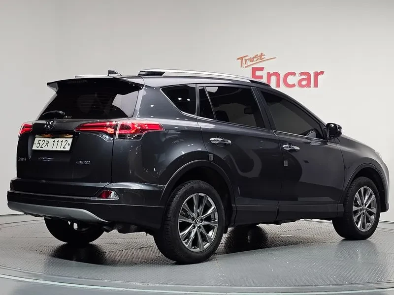 Toyota Rav4 2.5i 2WD - САМО 30% АВАНС, снимка 4 - Автомобили и джипове - 55889344