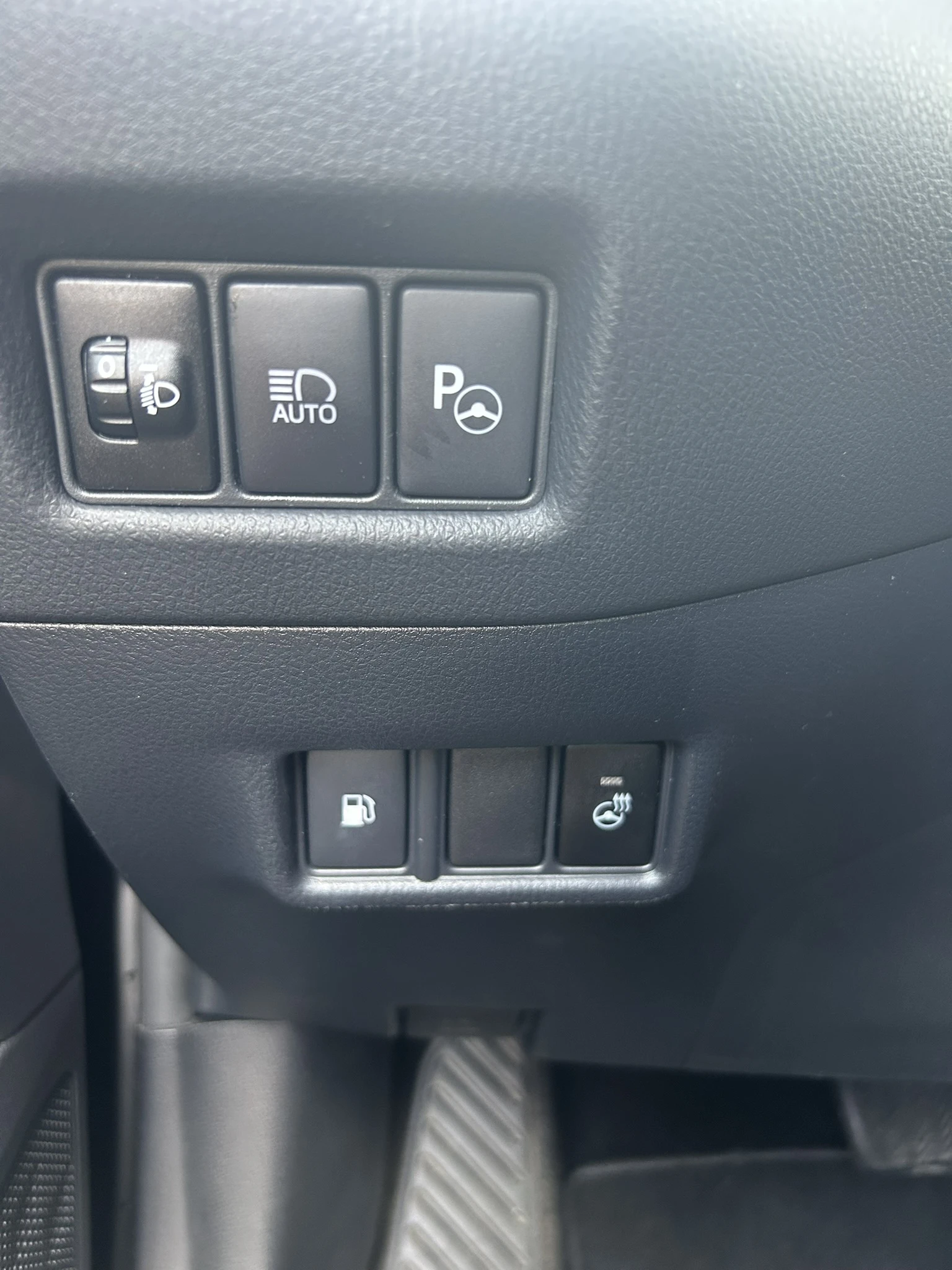 Toyota C-HR 1.8 Swiss, снимка 12 - Автомобили и джипове - 53654997